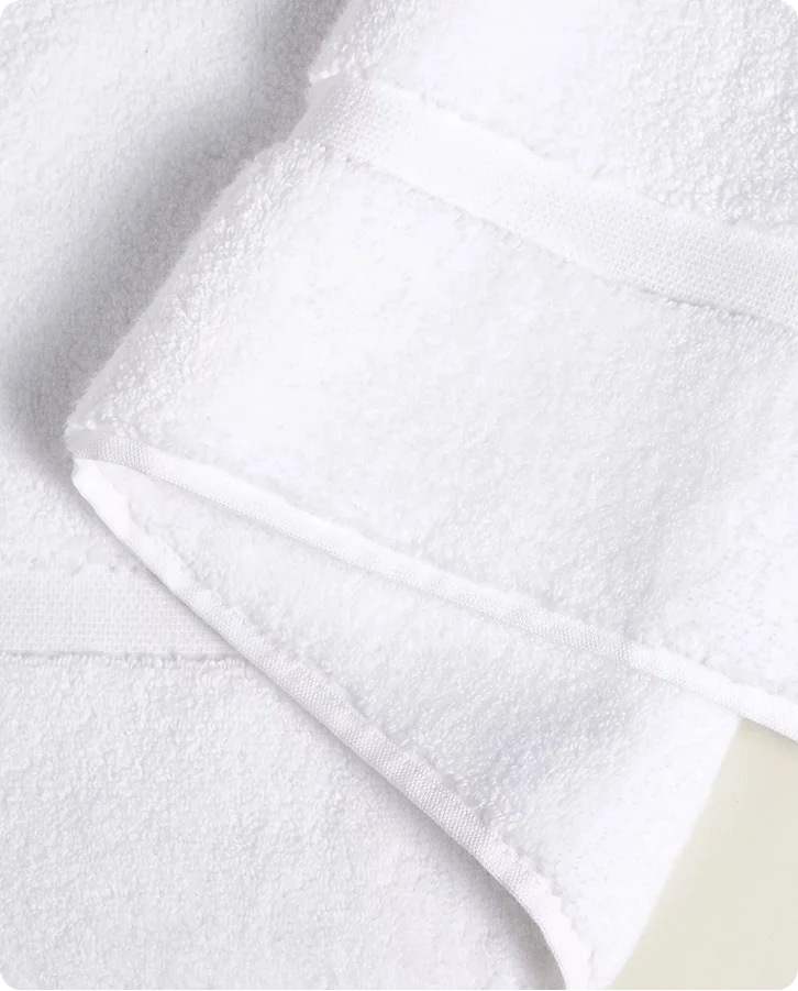 TAPIS DE BAIN TISSU BOUCLÉ DOUX ANTIDÉRAPANT BLANC (700 GXM²)